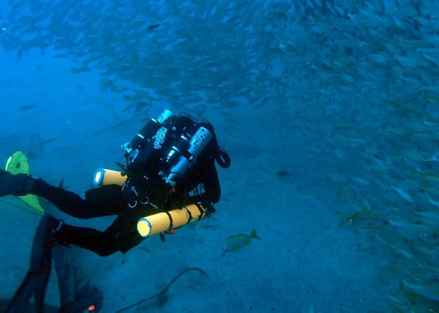 Dave Gration Ice Diving in The White Sea, Russia. Rebreatherpro-Training