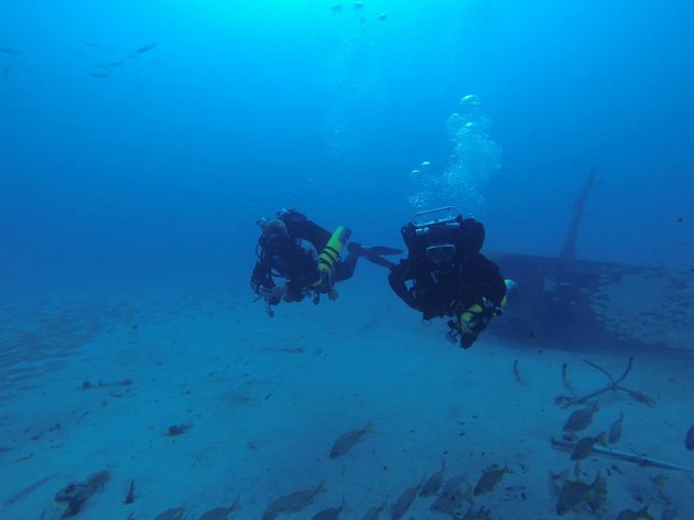 GiGi having a joke about his buoyancy during his rebreather training Rebreatherpro-Training