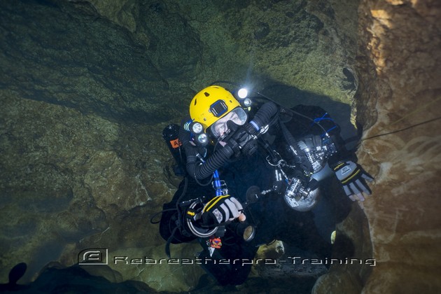 TDI CCR Full Cave Course in Lot France Rebreatherpro-Training