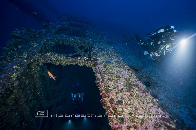 Historically, sidemount diving was for extreme Rebreatherpro-Training